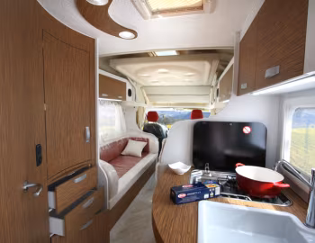 Interior 2011–14 Wingamm Oasi 610N '2010–14
