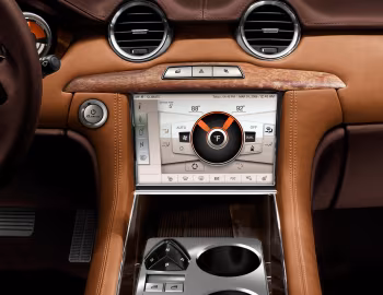 Painel frontal Fisker Karma EVer '2011–12