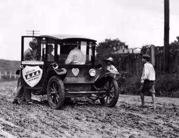 1912–14 Flanders Electric Model 20 Colonial Coupe
