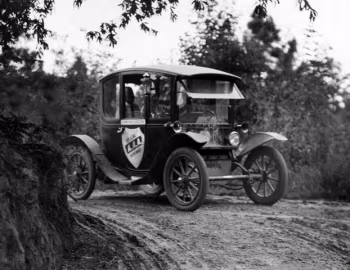 1912–14 Flanders Electric Model 20 Colonial Coupe