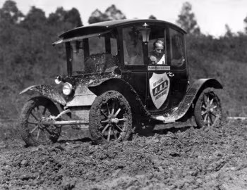 1912–14 Flanders Electric Model 20 Colonial Coupe