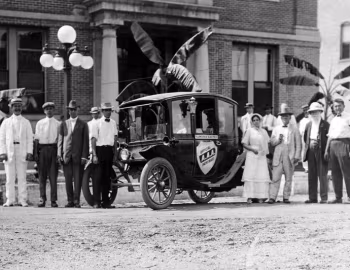 1912–14 Flanders Electric Model 20 Colonial Coupe