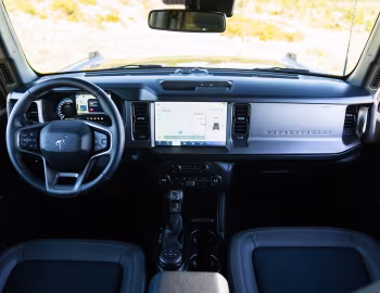 Panel frontal Ford Bronco 4-Door Outer Banks [EU-spec] '2023–pr.