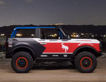 Ford Bronco 4600 Race Truck '2021–pr.