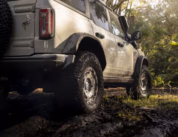 2022–н.в. Ford Bronco "Everglades" [North America] '2022–н.в.