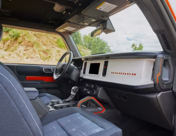 Panel frontal 2023 Ford Bronco "Heritage Edition" 2-door [North America] '2022–23