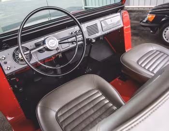 Panel frontal 1966 Ford Bronco Roadster (U13)