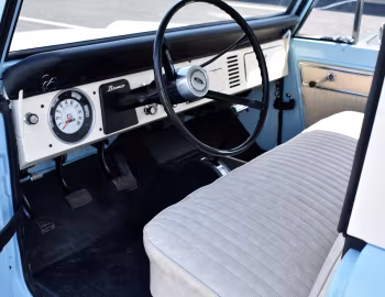Panel frontal 1968 Ford Bronco Wagon (U150)