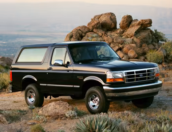 1994–96 Ford Bronco XLT (U15) '1993–96