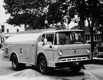 1957 Ford C-600 Sweeper