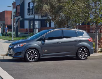 2017 Ford C-MAX Energi [North America] '2016–17