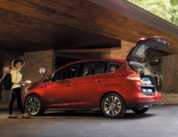 2017 Ford C-MAX Energi [North America] '2016–17