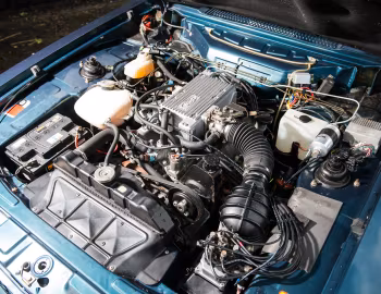 发动机舱 1987 Ford Capri 280 [UK-spec] '1986