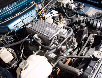 发动机舱 1987 Ford Capri 280 [UK-spec] '1986
