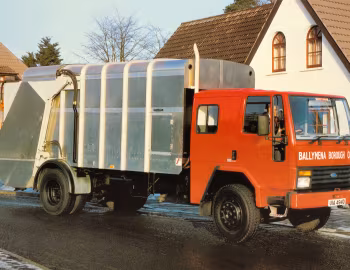 Ford Cargo 1617 Shelvoke & Drewry Refuse Truck [UK-spec] '1991