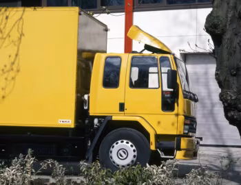 Ford Cargo 1628 with delivery body '1988–????