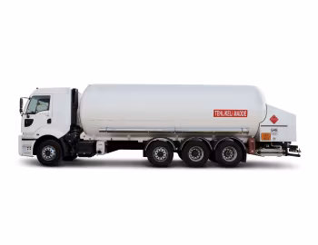 Ford Cargo 3238S 8×2 tanker (H476) '2007–13