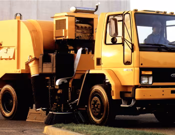 1988 Ford Cargo Sweeper [US-spec]