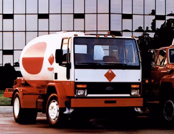 Ford Cargo Tanker [US-spec] '1990–????