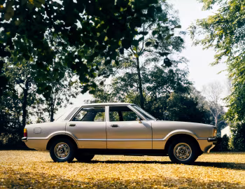 Ford Cortina 1.6 L 4-door Saloon [UK-spec] '1976–79