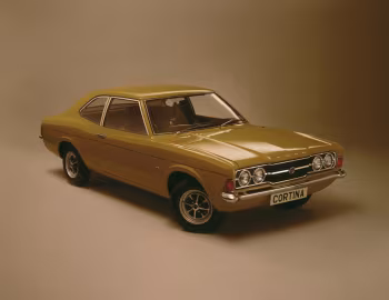 Ford Cortina GT 2-door Saloon [UK-spec] (MkIII) '1970–73