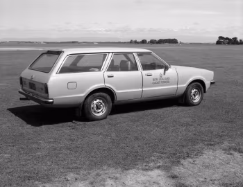 Ford Cortina 2.0 L Estate RNZAF Staff Car [New Zealand] (MkIV)