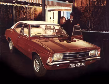 Ford Cortina 4-door Saloon [UK-spec] (MkIII) '1970–76