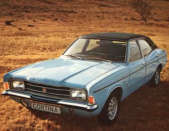 Ford Cortina 4-door Sedan [EU-spec] '1970–76