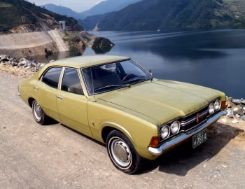 Ford Cortina 4-door Sedan [South Korea] (MkIII) '1974
