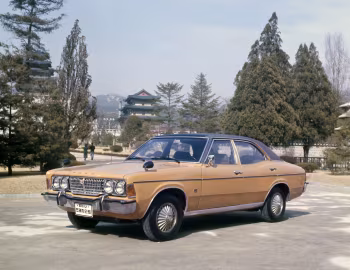 Ford Cortina 4-door Sedan Prestige [South Korea] (MkIII) '1972