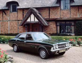 Ford Cortina GXL 4-door Saloon [UK-spec] (MkIII) '1970–73
