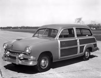 1951 Ford Custom Deluxe Country Squire (1BA-79)