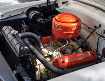 Bajo el capó 1954 Ford Crestline Skyliner V8 Display Car (U4/60F)
