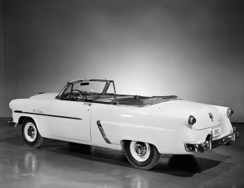 1952 Ford Crestline Sunliner Convertible (B2 76B)
