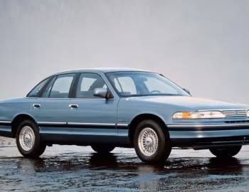 1993–94 Ford Crown Victoria