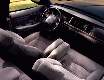 Interior 1998–2000 Ford Crown Victoria