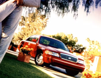 1998–2000 Ford Crown Victoria