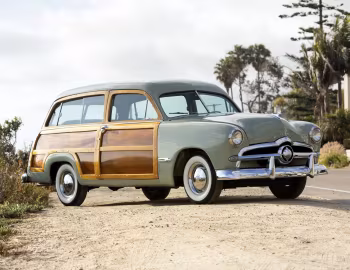 1949 Ford Custom Station Wagon (98BA-79)