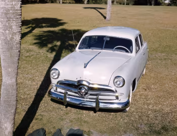 1949 Ford Custom 4-door Sedan (73B)