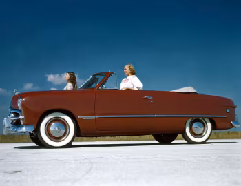 1949 Ford Custom Convertible Coupe (98HA/BA-76)