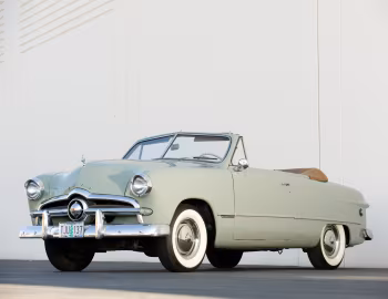 1949 Ford Custom Convertible Coupe (98HA/BA-76)