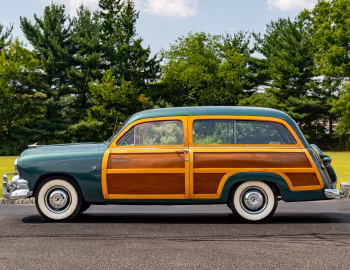 1951 Ford Custom Deluxe Country Squire (1BA-79)