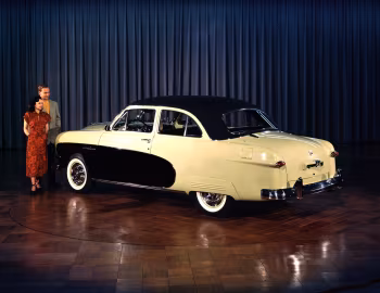 1950 Ford Custom DeLuxe Tudor Crestliner Sedan (0BA-C70C)
