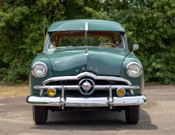 1949 Ford Custom Station Wagon (98BA-79)