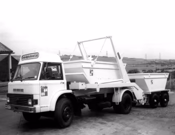 Ford D2817 Edbro Skip Loader [UK-spec] '1978–81
