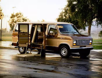 1990 Ford E-150 Econoline Club Wagon XLT