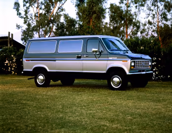 1987 Ford E-250 Econoline Club Wagon XLT