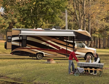 Ford E-450 Motorhome '2008–pr.