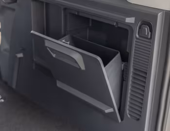 Interior Ford E-Tourneo Courier Titanium [EU-spec] '2024–pr.