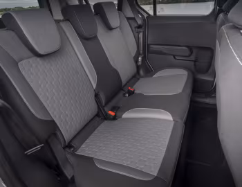 Interior Ford E-Tourneo Courier Titanium [EU-spec] '2024–pr.
